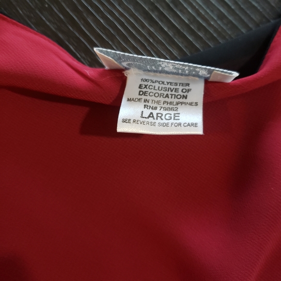 Cinema Etoile Sleeveless Cowl Neck Blouse - Picture 7 of 8